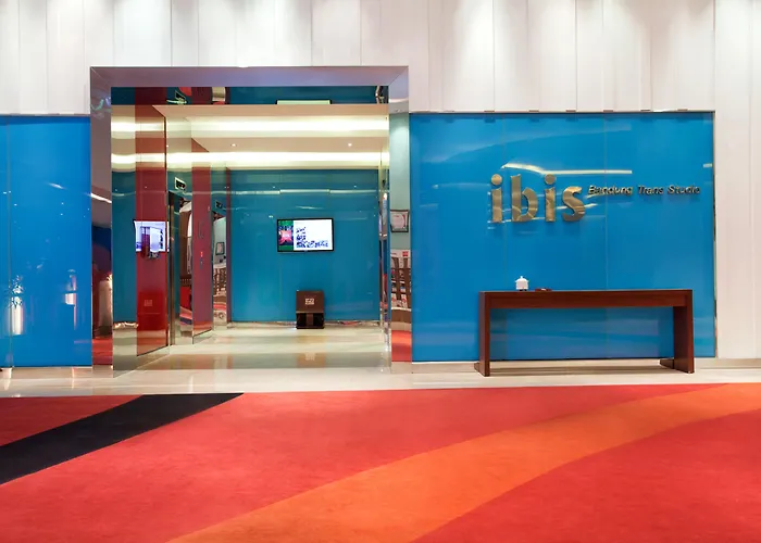 Ibis Trans Studio